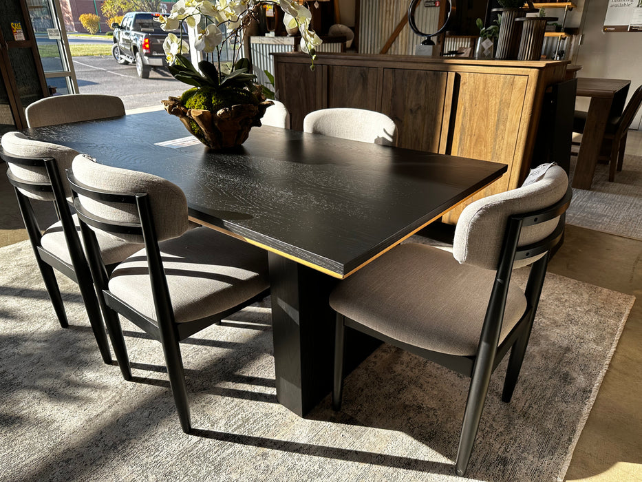 Magnolia Extension Dining Collection